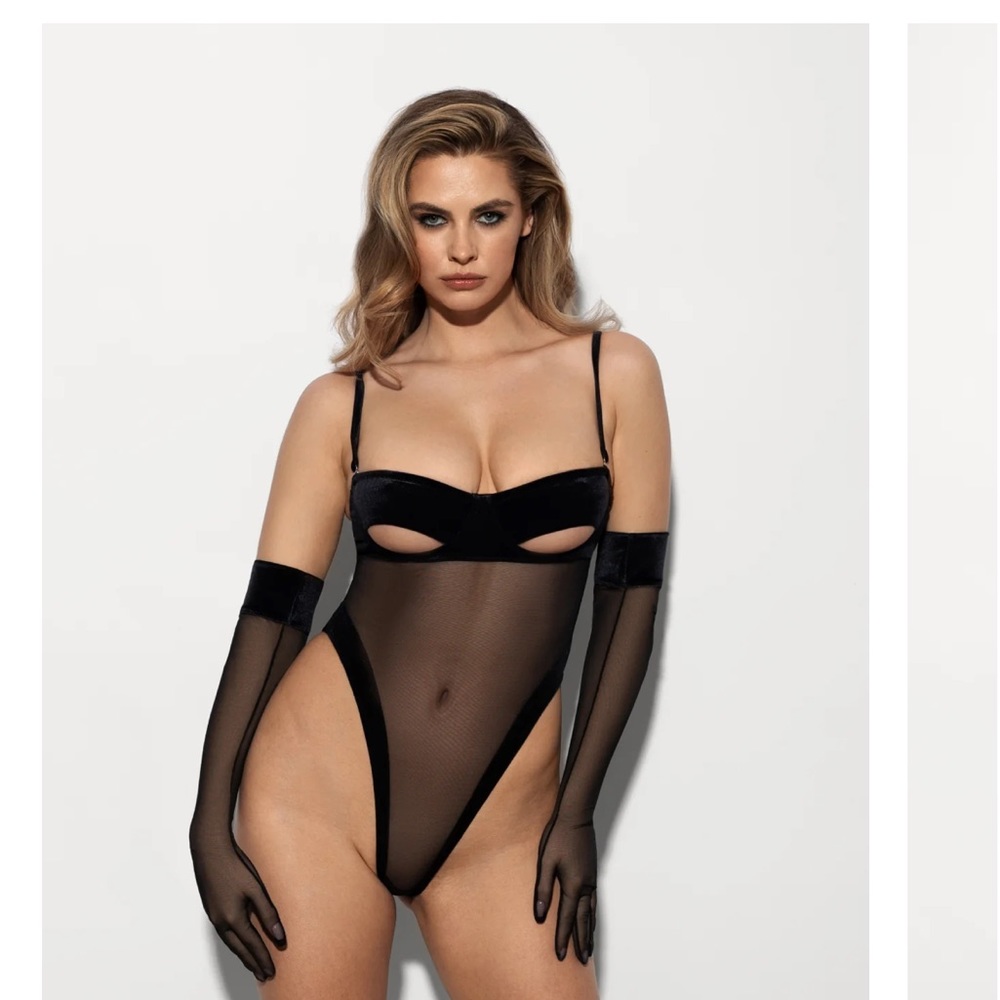Mariemur isabel bodysuit size small